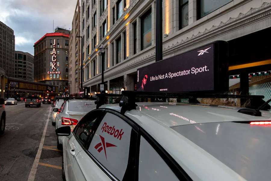 Outdoor Car Roof LED Display